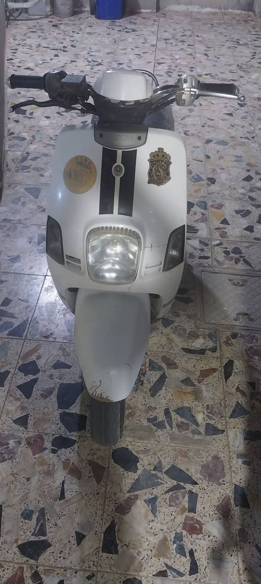 سلام عليكم دراجه بوليس للبيع محرك ما مفتوح اوراقه كامله سعر 700 رقمي ***********
