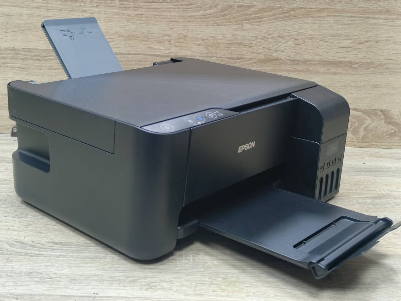 طابعة ايبسون موديل L3110 مستعمل بحاله ممتازة باحبار خارجية تطبع 6000 ملون و 5000 اسود وابيض سعر الحبر 10 الف لكل اللوان سرعة الطباعة 9 ملون و12 اسود وابيض وجه واحد استنساخ طباعة سكنر مع امكنية طباعة صور 🚦سعر الطابعة 150الف🚦 مع كيبل كهرباء وكيبل كومبيوتر وقرص تعريف ووصلة تشغيل على موبايل  للطلب *********** / *********** يوجد توصيل لكل المحافظات نسبة نظافة الجهاز 95% عدد نسخ المطبوعة 175 ورقة فقط. 
#الصفوة
#طابعتي
