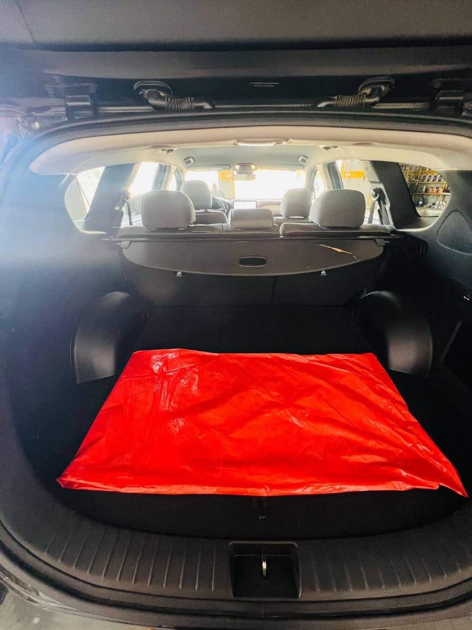 السلام عليكم سنتافيا 2023 وارد امريكي
ماشيه 25 الف 

ضرر بسيط للتواصل 

***********

مكان السياره (سماوه)
