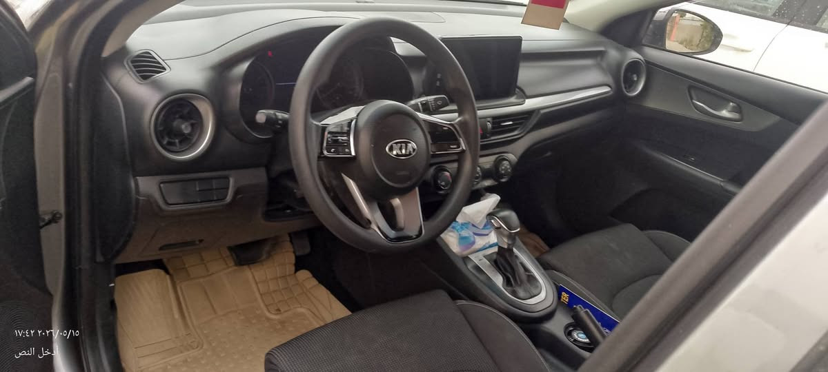 السلام عليكم سيراتو 19 خليجي  صبغ 3 قطع بدون دواخل محرك 1600دكشن عالي السعر130بيهة مجال بصيط العنوان بغداد الهاتف ***********
