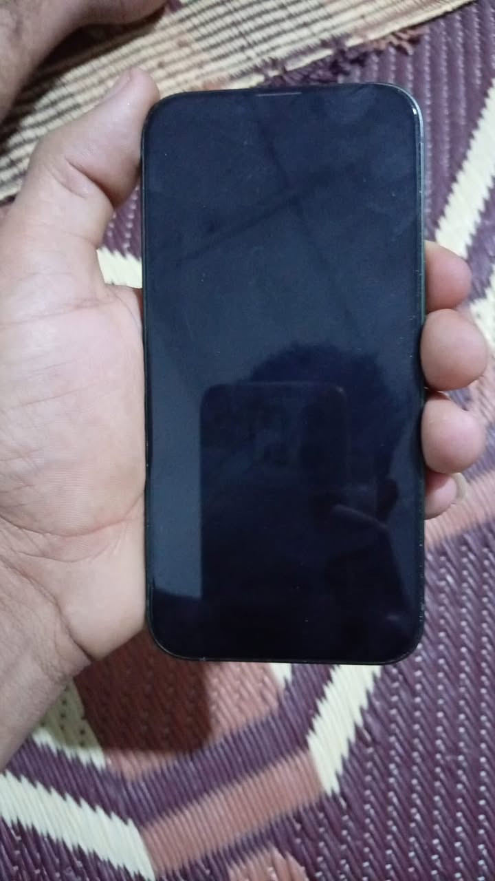 ‏iPhone 13 عادي بطارية 85 السعر 525
***********
