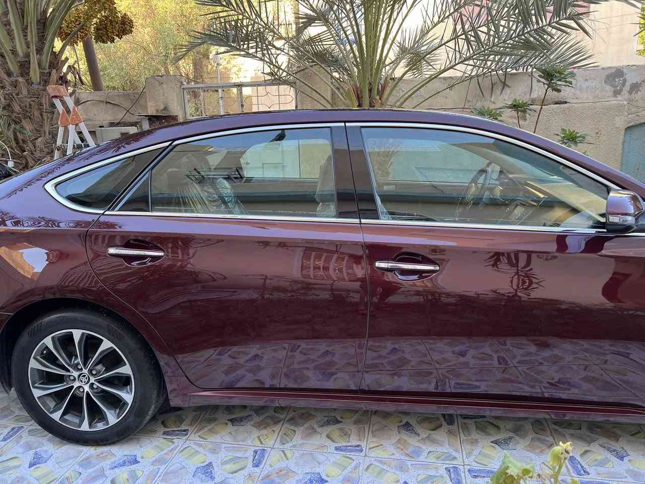 السلام عليكم
تويوتا افلون2016 ذي قار حره للبيع  فقط 
 ليبل واحد بيها ربع الباب الخلفي صبغ وبارد قليل
مواصفات
بصمة 
فول تحكم ستيرن
اشاير مري
ويل ١٧
بلوجكتر
حساسات خلفية 
رادار امامي جانبي 
تحديد مسار وقيادة 
هاندبريك بصمة
شاشة جبيرة 
كامرة خلفية 
كشنات جلد 
تدفئة كشنات وستيرن 
مانع انزلاق 
قطعتين تبريد 
محرك3500
السيارة ماشية١٠٠الف 
السعر 185$وبيها مجال بسيط 
للاستفسار ***********
