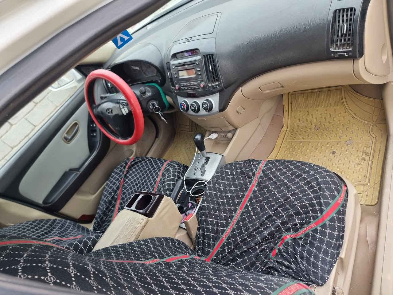 سلام عليكم
افانتي 2007 خليجي صبغ عام
كير مكينه حاويه جدد كهربائيات صدر جديد
رقم بغداد تحويل ثاني يوم
السعر ٧٨ وبيها مجال 
عنوان بابل جبله ***********
