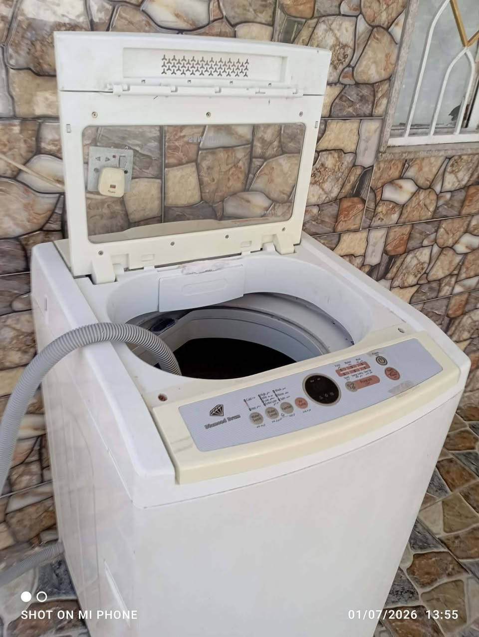 غساله اوتماتيك اخت الجديده للبيع السعر ب 150 وبيها مجال قليل العنوان حله ورديه خارج مقابيل العلوه مخضر رقم ***********
