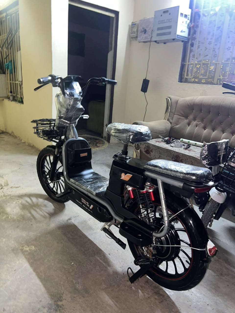 سلام عليكم دراجه شحن موديل ٢٥. دراجه  ٥بطاريات  كهربايات كلها شغاله  سعرها ٢٥٠
مكاني ديالى بعقوبه تحرير الستفسار اتصال برقم ***********
