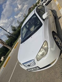 انترا ٢٠١١ بيها صبغ بقبغ الصندوك السعر ١١٠ شرط التوحويل كابون موجود ٠٧...