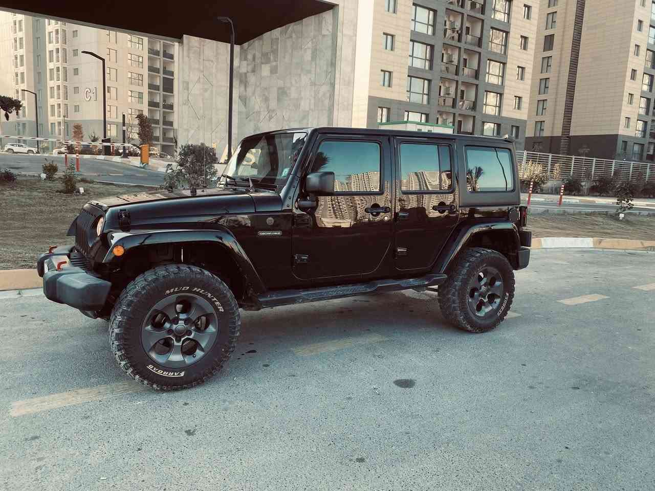 سلام عليكم جيب رانكلر 2017 ربيكتون كلين السياره  مصروف عليها و مزوده و حتى الداخل دكتات تبريد و دركة مضلع و ترفيعه 2.5 انتش ب228 مكاني بغداد حي الجهاد.


**إذا كنت صاحب هذا الإعلان وتريد حذفه لأي سبب، رجاءا أرسل رسالة إلى الدعم الفني**