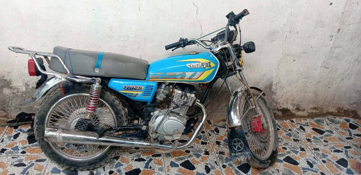 السلام عليكم دراجه البيع اربعه كير ايرانيه مديل2023ارواق اصوليه وكامله مو سكنر كفاله  بس دراجه مامغسوله نضيفه وماتعبانه بغداد النهروان ***********
