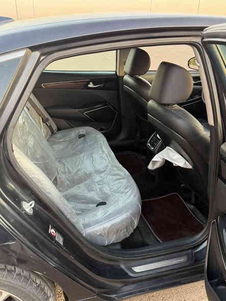 السلام عليكم 
كادنزا 17 
حادث امريكا باب الصدر والورى وهنا بالعراق صار عمل تخريب انصبغت عام 
المهم سياره كلشي بيها جاهز بجم كبس ماكو مصرف بيها ولا ربع   السعر 142  
رقم ***********
