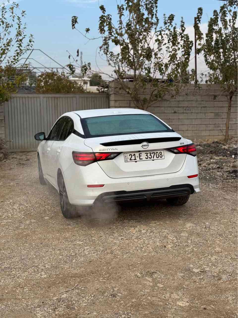 Sentra 2020 sr
ماشاءالله 
٢٠٢٠ی بێ بۆیاخ کلین
فوول مواسەفات بێ سڵایت
پشت و پێشی کەپسە و هەموو گیانی لەسەر دەقی شەریکەیە
بێ پارچە گۆڕان و بێ کرانەوە هەموو گیانی بەشەرت
ڕاداری ئاوێنە 
ڕاداری خەتی جادە
حاسە و شاشە گەورە و کامێرا
بەسمە و درگای سایەق و سەکن بەسمە
تەحدید سرعە
ئیمێرجنسی برێک خۆی ئیستۆپ ئەکات
ڕاداری پێش و دوا
تایە و پاتری تازەی بۆ بەستراوە
٥٨هەزار ماێل ڕۆشتووە
گێڕ و مەکینە و کارەبایی بەشەرتی ١٠٠ وەستا
سەنەوی و ژینگەی تا ٢٠٣١ تازەیە بە ناوی خۆمەوەیە
سلێمانی
*********** السليمانية, العراق
