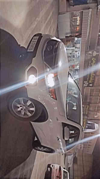 سلام عليكم من رخصت ادمن العزيز .
كيا سورينتو 2011للبيع سياره مكفوله عام كلين من صبغ و تعديل نضيف من يد واحد من شريكه ماشي 150محرك ما مفتوح گير تبريد كهربايات كل شي ب شرط سنوي و رقم جديد ب اسمي 3مقعد  طخم سياره جديد سعر 150بي مجال للطيبين ***********كورك و واتساب
