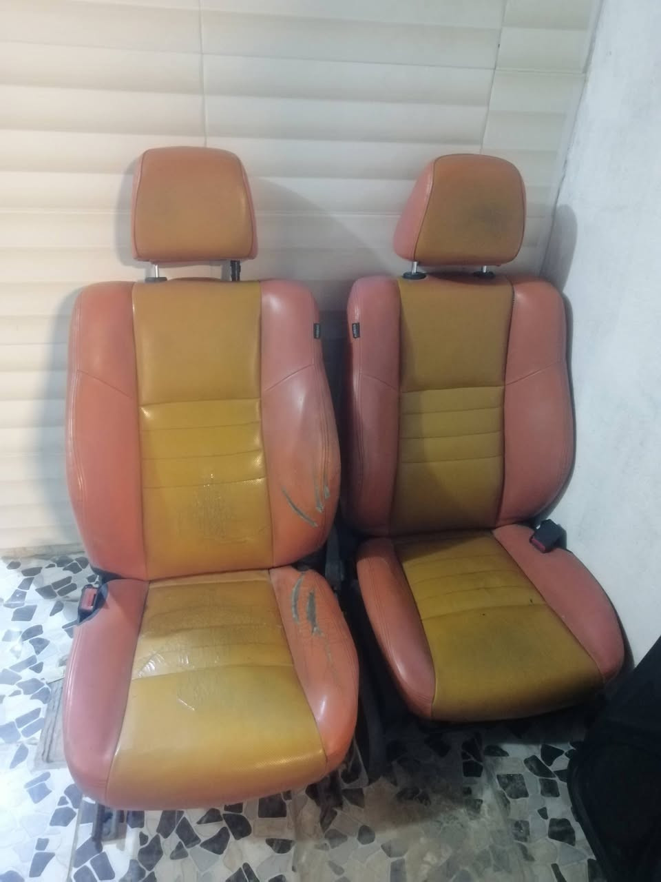 غرفه جارجر ترهم من موديل 11 لل22 قيم بل يرضي الله وتعال اخذها ***********
