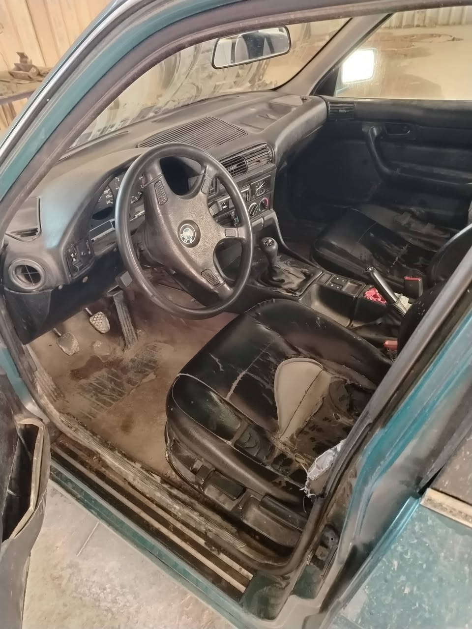 بي ام 520 ميكنة 25
سنويا خضرا سعر ٣٠ وبيها مجال
عنوان موصل الأيمن ***********
