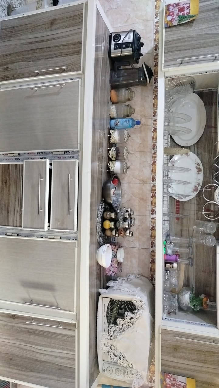 كاونتر للبيع جديد جديد تفصال مو سوكي 3 قطع سنك مرمر كاونتر طول 3 مترات 450 وبي مجال المكان بغداد حي الجهاد


**إذا كنت صاحب هذا الإعلان وتريد حذفه لأي سبب، رجاءا أرسل رسالة إلى الدعم الفني**