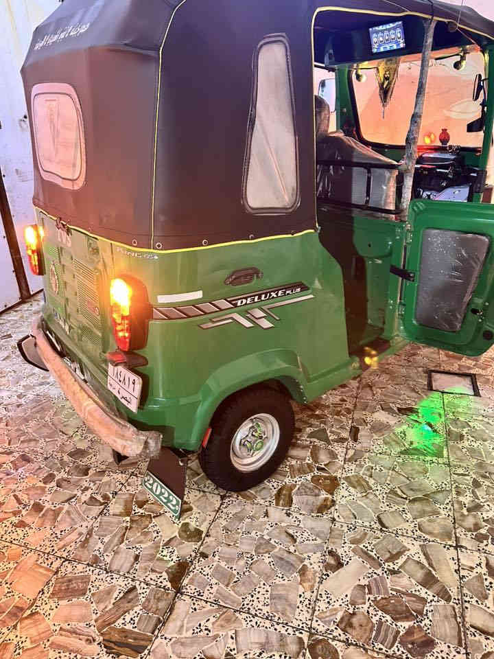 سلام عليكم تكتك مال  جناي مكينة كفاله البدي نضيف شوف العين مديل 20\22تكتك جاهزه كبل الشارع
السعر 8600ملاين
رقم الهاتف:***********
العنوان شط العرب المو شراي لا يتصل
