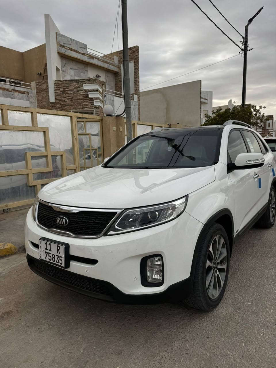 كويتي فووول مواصفات
جاهزه من كلشي 
بدون اي نقص 
رقم بغداد بأسمي 
السياره بيها صبغ جاملغ الأمامي فقط 
السياره جديده ماشيه ١٦٠ الف 
مكان السياره كربلاء 
للأستفسار***********
