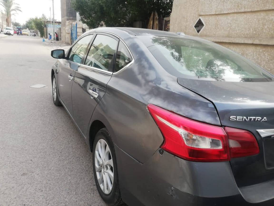 سلام عليكم نيسان سنترا موديل 18 وارد 
امريكي صور الحادث موجوده بل منشور سونار 

بدون دواخل بجم كبس. 

مكينه ١٨٠٠ دوش.  

كير مسويله ادمه كامله. 

صدر جديد. 

تبريد.  

فئه SV

جاملغ خلفي الي بي الحادث يحتاجله صبغ 

مكاني شعب حي اور.  عارضه 105 بيها مجال 

***********
