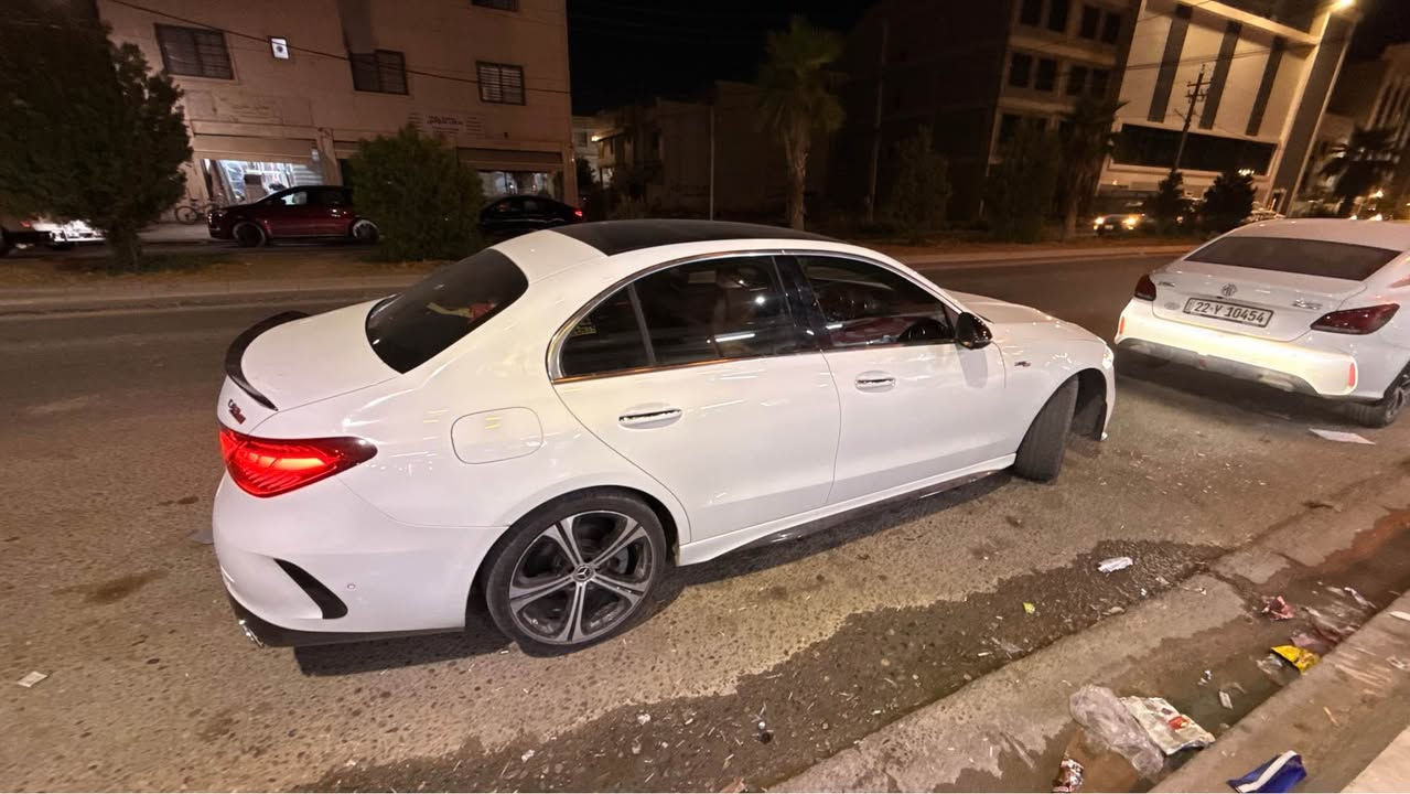 Marcedes Benz C400 4Matic

23,000KM

***********
*********** أربيل, العراق
