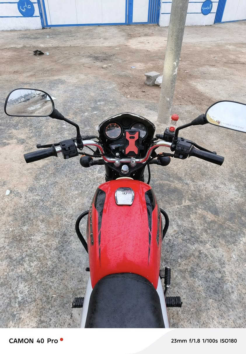 سلام عليكم بوكسر موديل2023اوراق سكنر الدراجه جاهزه وجديده مكينه مجفته جديد الدراجه كلشي شغال بيها السعر 900الف وبيها مجال مكاني واسط الصويره ***********
