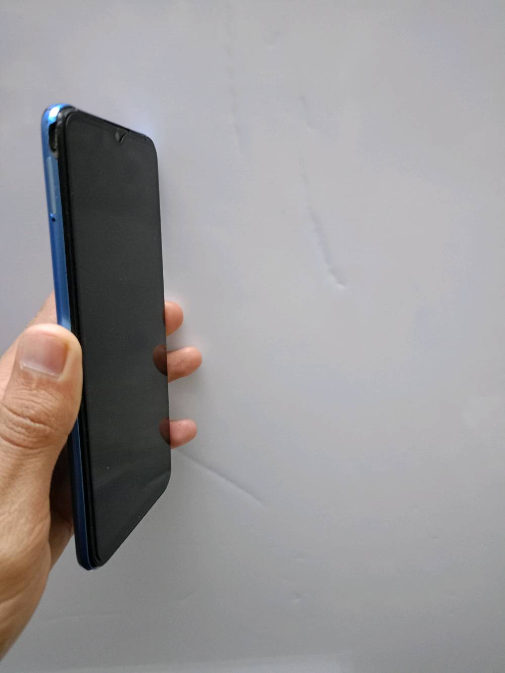 للبيع
Realme C11 2021
الذاكرة 32
الرام 2
الجهاز سلس جدًا
نظافتوا مثل ما موضحة بالصور أمامكم الباقي شرط 
العنوان موصل الجانب الأيمن
*********** بي واتساب 