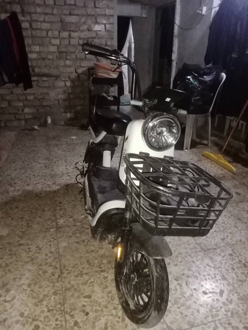 سلام عليكم لبيع درجه شحن نضيف السعر ب195وبيهه مجال بسيط رقم ***********
