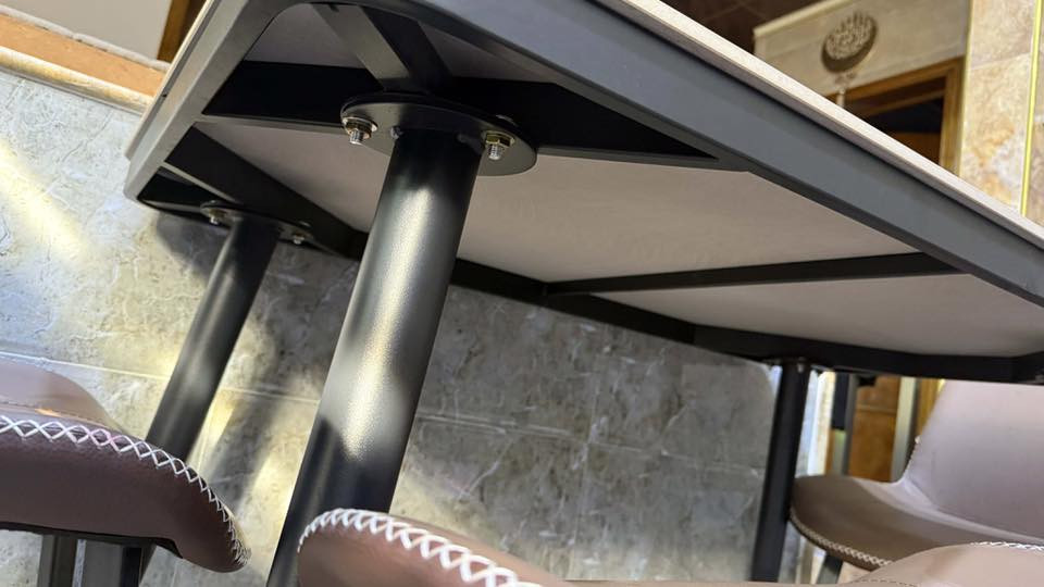 ميز ما مستخدم نهائي مجرد شدونو وما رهم على ديكور البيت صارلم يومين من اشترنو السعر ٢٥٠ الف 
العنوان الفلاح


**إذا كنت صاحب هذا الإعلان وتريد حذفه لأي سبب، رجاءا أرسل رسالة إلى الدعم الفني**