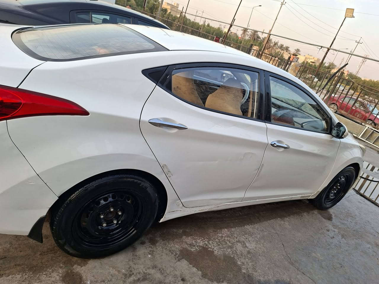 سلام عليكم النتره لبيع خليجي 2014 كفاله مكينه  كير 1.8 مابيهه اي تبديل بيهه لباب لوره طخات موضح بلصوره 
رقم اربيل بسم جاري تحويل سنويه 2028 سعر 110 البصره البهادريه ***********
