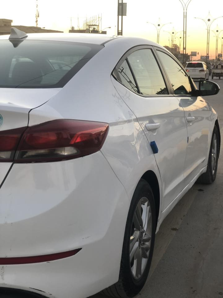 النترا 2017 وارد أمريكي حدثه مال امركه دعاميه وخشم البنيد  فقط  وهنا صار بيه رشت صبغ بالدوسه وشويه من الباب الخلفي  سياره ليبل واحد كلشي مامبدل بيه 
شاشه كامره تحكم استران وبقيه الموصفات المعرفه بيه محرك 2000دوش ماشيه 178 ليت زنون اصلي السعر 110وبيه مجال مكاني الناصريه مركز الشراي يتصل *********** بي واتساب
