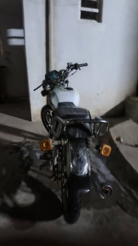 سيفان • ٢١ • واتس