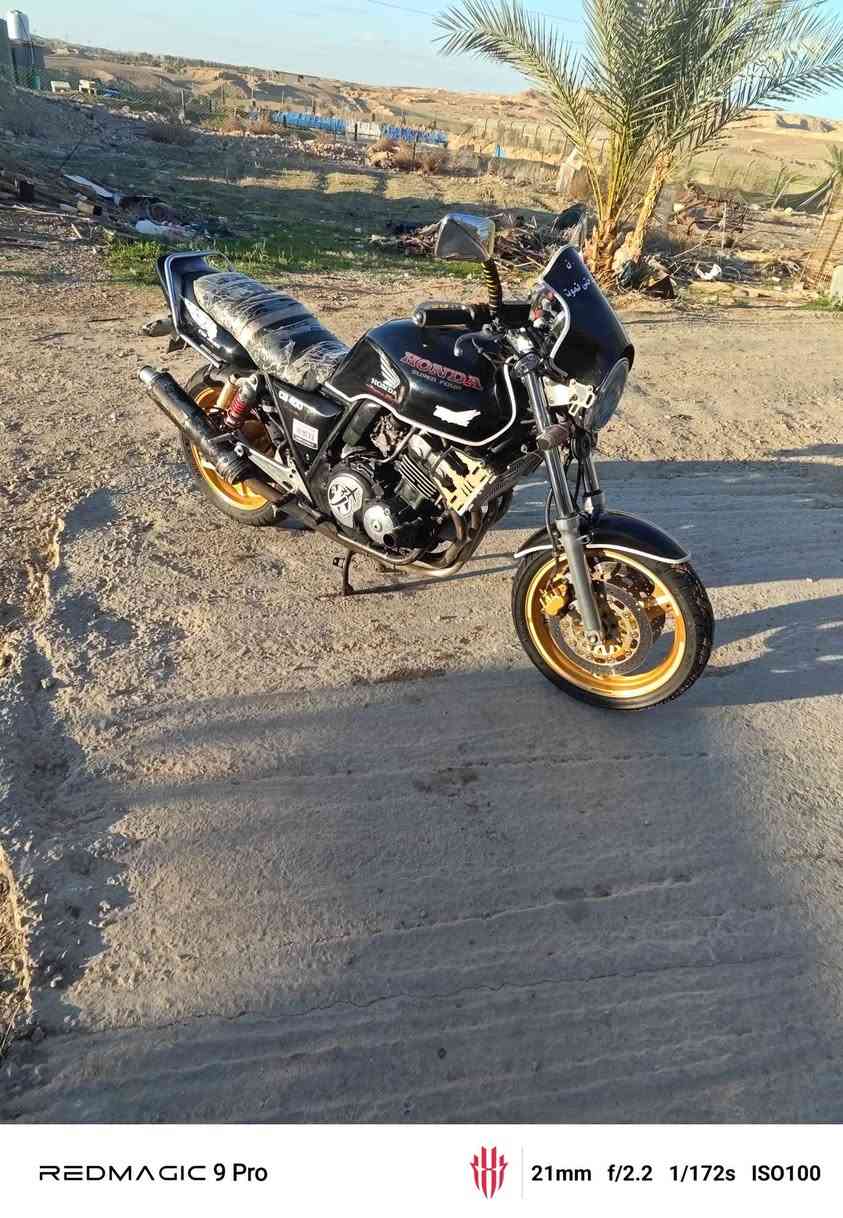 #بسم_الله_وللحمدالله_وصلاة_سلام_على_سيد_الانبياء❤
#هونده_سيبي_فور400
#رقم_وسنويه_كامله_تحول_تستلم_ارقام_انگليزيه
. 
دراجه مكفوله كفاله عامله شرط ع الفحص 
الدراجه معدل 180وتعبر هم 
*ملاحظه مبدل بيها بس كازكيت فقط 
الشراي جيب فيتر وياك وتعال 
#سعره_19_بي_مجال
المكان بغدادي الجزيره جسر وحيد 
تواصل خاص او ع الرقم ***********
