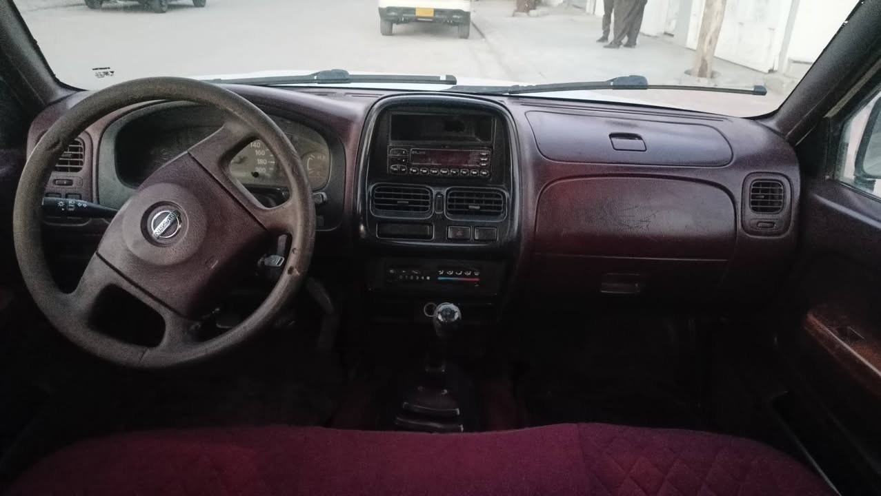 نیسان مودیل 2009 مزایدە ساغ مە کینە بە خ ناو سور بە شە رتی گێر مە کینە ئە
ئە کسل شانسی  نمونە لە جوانی بێ چرکە 
تایە لوک سعر 68 گە ڵاو مە جال 
شوین چم چماڵ 
ژم 
***********
***********
