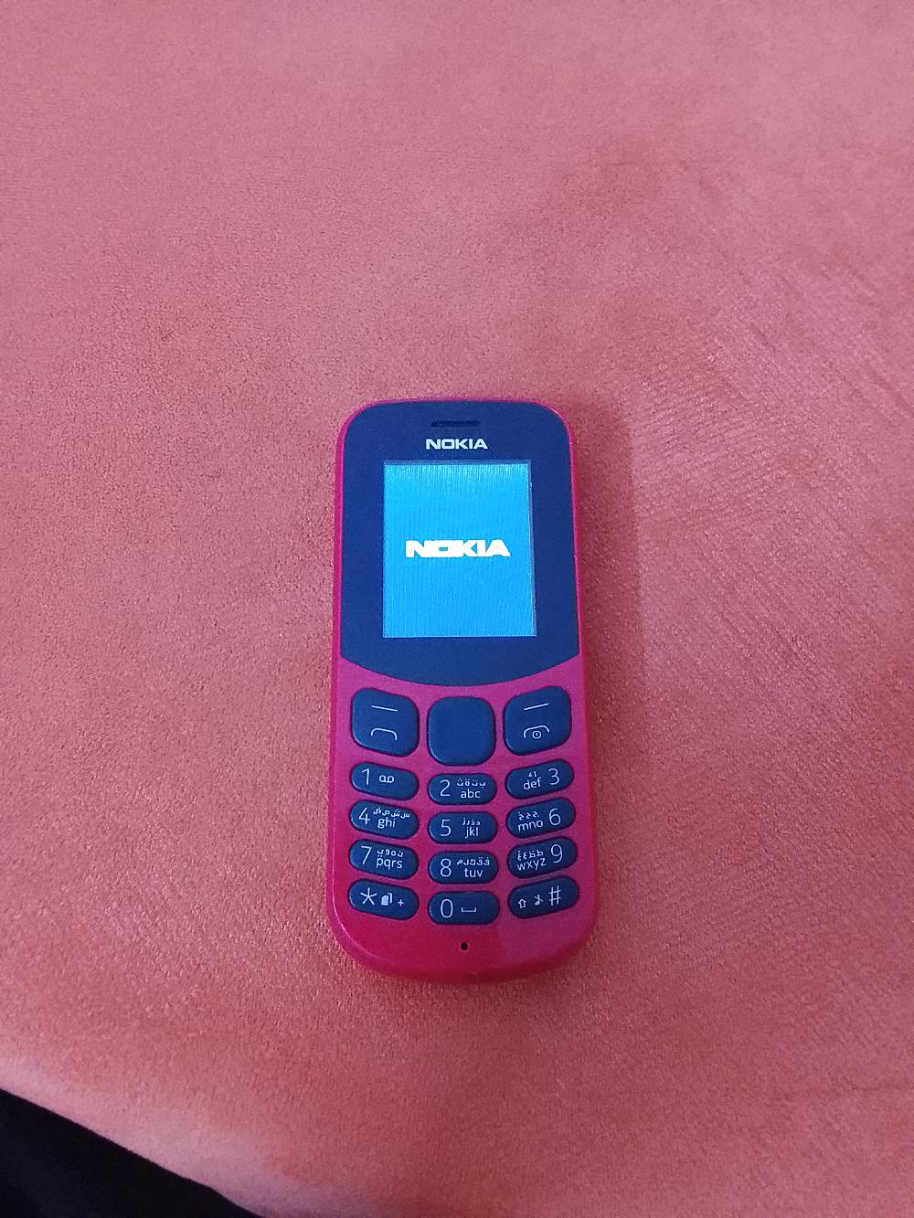 السلام عليكم حبايب هذا موبايل نوكيا بحاله جيده جداً ومستعجلين على البيع تقريبا موبايل حديث من نوكيا واستعمال قليل ويمكن الفحص عند الاستلام فيمكن التفاوض على السعر التواصل على تلي نتفق على السعر ومكان الاستلام مميزات لديه العاب كثيره ويمكنك لعبها اثناء فراغك ويمكنك ان تضع لديه رصيد