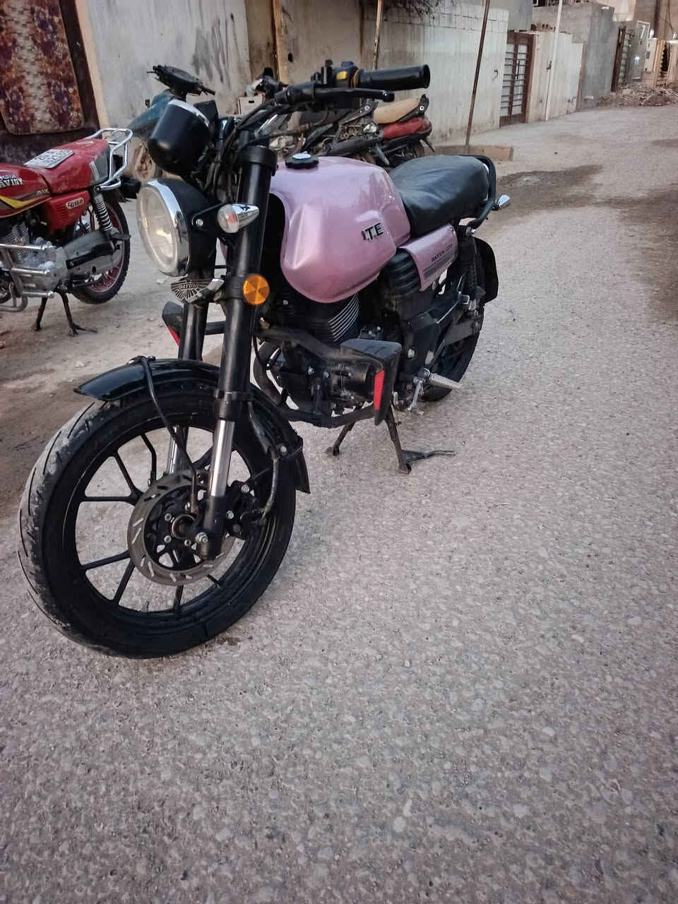 السلام عليكم
دايوان لايتي للبيع 23مرقم ديالى باسمي تحويل ثاني يوم دراجة مكفولة من كل شيء مكينة ما مبدل بيها ولا برغي مكان ديالى بعقوبة سعر 2400 واتساب أو اتصال ***********
