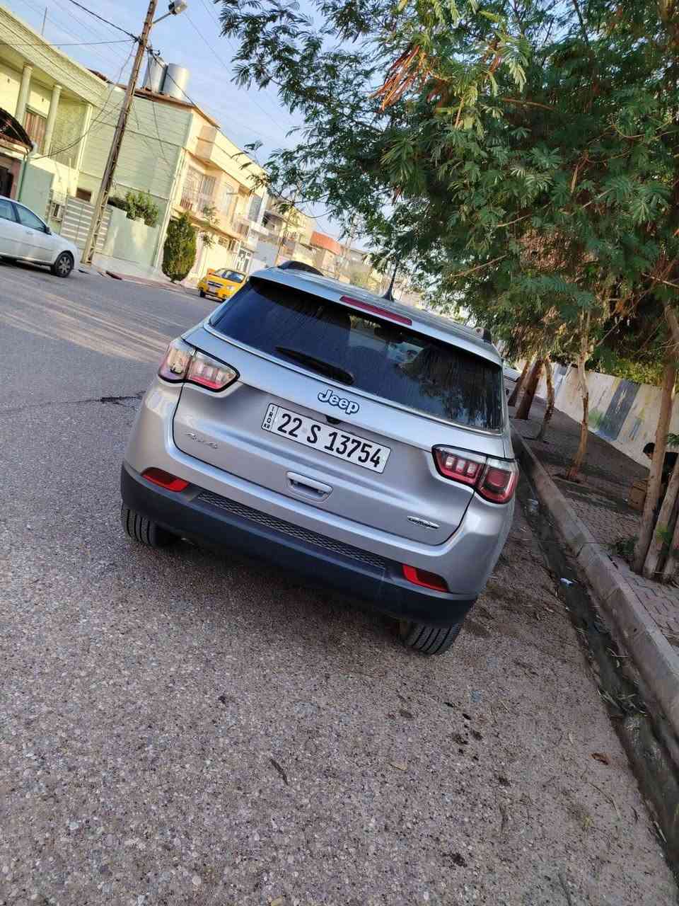 Jeep compass 2023 4*4 d
جيب كومباس 2023  |  4*4  الشكل الجديد
فول مواصفات دفع رباعي عدا الفتحة
محرك ( ٢٠٠٠ توربو)
اللون سلفر 
ويل كبير ١٩ مميز بلادي 
السيارة باسمي رقم اربيل جاهزة للتحويل
#ماشية 20 الف ميل فقط 
لايتات ليد عدسة بلادي 
بروجيكترات ليد بلادي
بصمة تشغيل 
تشغيل عن بعد (شغال)
بصمة أبواب 
صندوق شفط كهربائي + جلاق 
صندوق فتح و غلق ( من الداخل و من البصمة)
كشنات امامية تبريد + تدفئة 
ستيرن هيتر (تدفئة)
شاشة إلكترونية (عدادات گيجات الكترونية)
شاشة لمس ١٠.١ إنش
كاميرا دوارة 360
تبريد منفصل المناطق
رادارات امامية و خلفية 
اوتو بريك ( مانع التصادم ) امامي + خلفي
نقطة عمياء ( إشارة + تنبيه ) 
مرايا هيتر 
نظام تحديد السرعة التفاعلي الذكي 
بريك بصمة
أنظمة القيادة Drive Modę
نظام المحافظة على السير (تحديد خط المسار)
الضرر : 
 ضربه خفيفه بدون دواخل بس بونيت مبدل بلادي
الكهربائيات و الإلكترونيات كلهه شغالة و على وضع البلادي ١٠٠٪؜

السعر  155
***********
