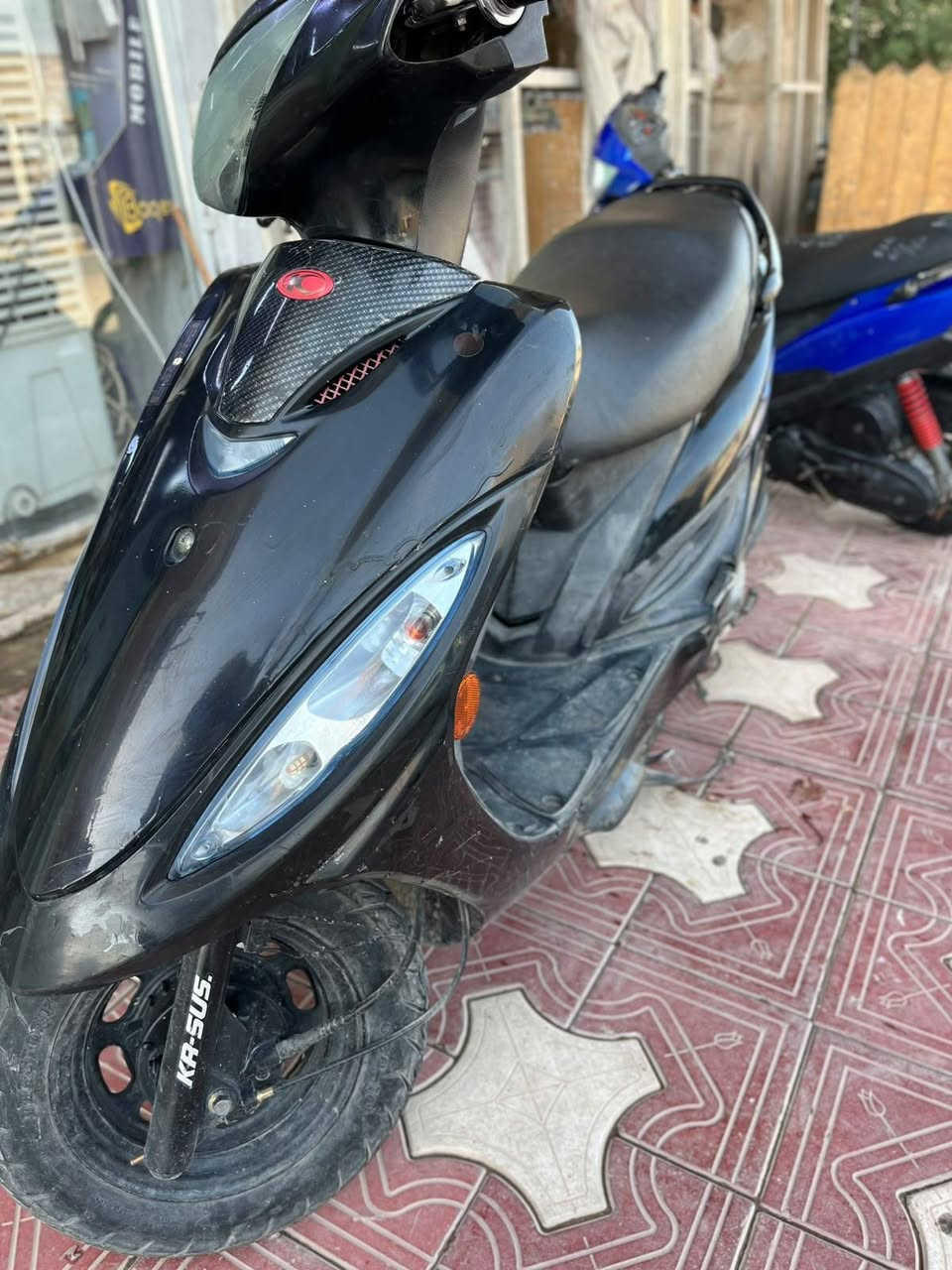 كامكو جي فور G4 حاويه كلهه بلاديه كهربائيات كلهه شغاله سلف هندر مكينه ناعمه شلعه معدل جاهزه من كلشي مبدل فقط ( ولفات ) فقط
السعر ( 450)
مكاني النجف حي الميلاد شارع ميلاد فاو
رقم الهاتف  ***********
