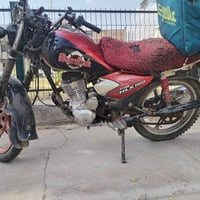 دراجه ٥ كير البيع نضيفه عوزه ترتيب شويهالسعر 300 وبيه مجال  مكاني بغدا...