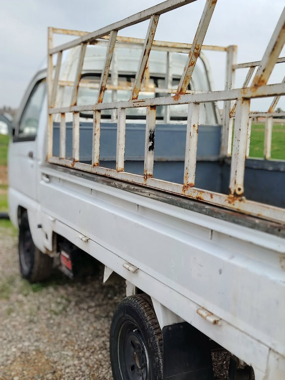 سلام عليكم. فاو كلش نضيف بلا نقص محرك جديد كير جديد صدر جديد كهربائيات ع شركة تخم تاير جديد سياره بدون اي نقص بدون لحيم او خياس
***********. سعر ١٩
