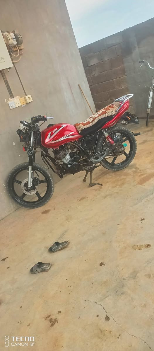 مطور  بنده،مديل 2018. ورق بي سعره 250 بي مجل شري رسلني خاص رقم خبرني ***********
