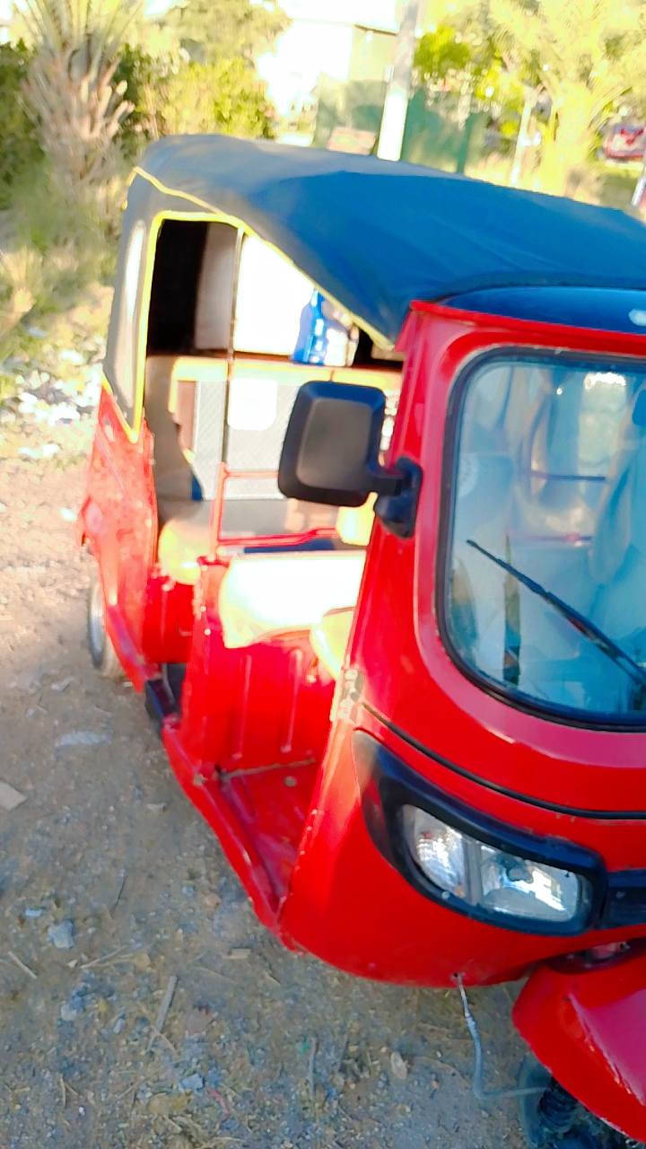 السلام عليكم تكتك TVsللبيع موديل 20
السعر 5250وبيها مجال للشراي المكان المحمودية
الهاتف ***********
