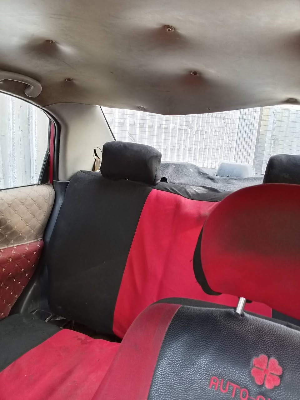 السلام عليكم سوزوكي ليان 2055 رقم دولي السعر 24 او بيها مجال سياره حلوه ناعمه بالمشي ماكو صرف  مكاني بغداد مكلف بالنشر صاحبها موجود ***********
