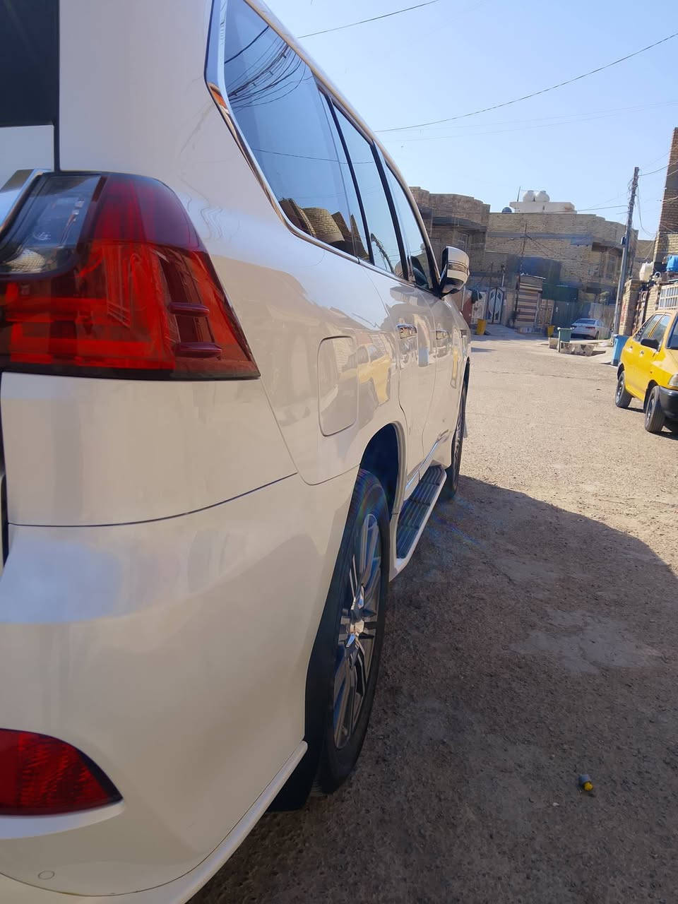 السلام عليكم رمضان كريم على جميع وينعاد عليكم بصحه ولعافيه لكزز  LX5700موديل 17بريم
السلام عليكم رمضان كريم على جميع وينعاد عليكم بصحه ولعافيه لكزز  LX5700موديل 17بريم
ماشيه 122. سوبر سبورت  بغداد بسمي شخصيا سياره خير من الله ومال جني سياره كفاله من صبغ ولفتح فقط بارد سياره نضيفه وحلوه  ولبعافيه على لياخذها  ميحتاج اذكر مواصفات لكزز معروفه وغنيه عن التعريف مالي خلك اذكر مواصفاتها  كير ومكينه بشرط بحاله الزيرو مكاني بغداد ***********0
