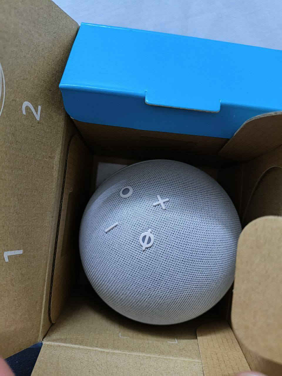 اليكسا للبيع ذكاء اصطناعي يتكلم ويجاوبك عل كلشي للتواصل واتساب ***********
