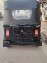 لبيع 2024 وكيله شاكر تخم تاير مكينه مكفوله وكشره مكفوله رقم07871110027...