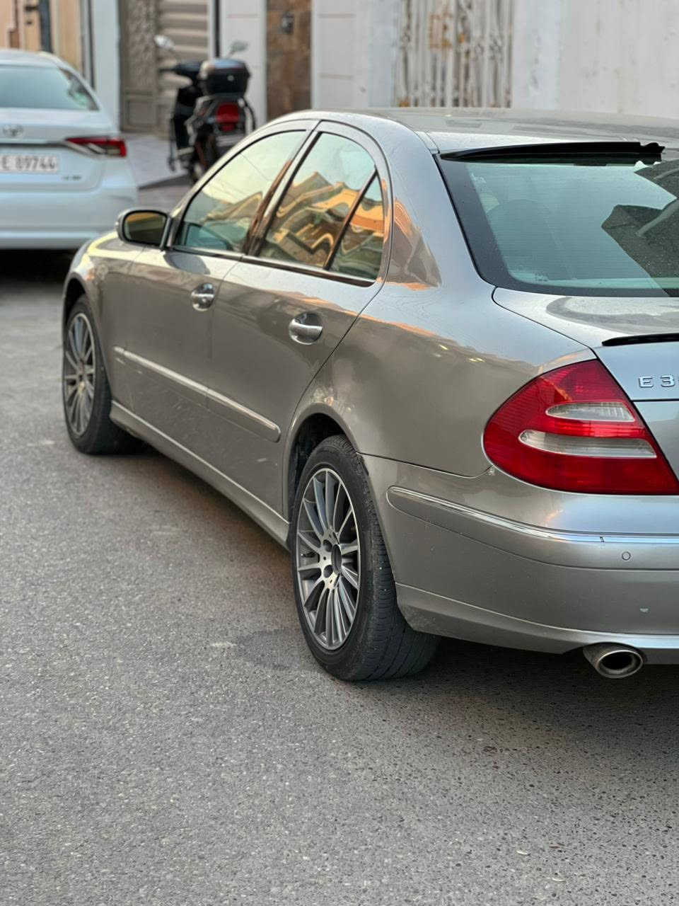 مارسدس للبيع او مراوس الموديل 2006الفئه Eالسياره مكفوله كفاله عامه المكان الانبار الرمادي الاستفسار ***********
