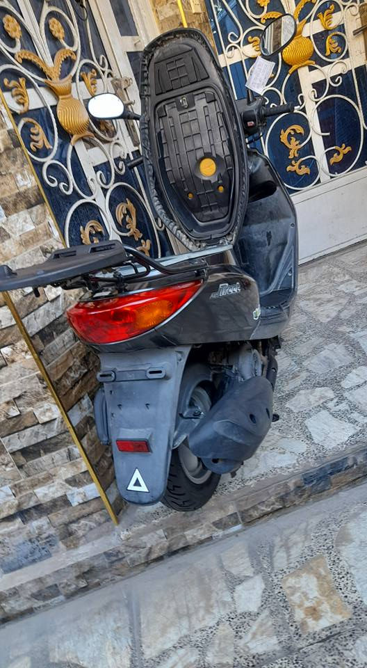 اقرأ المنشور زين يرحم والديك 
ووالدينا 🤝 للبيع دراجة اكزز تريت 
 ياباني Aixs treet 🇯🇵🇯🇵🇯🇵
رمبة وكالة جديدة مكفولة كفالة عامة
واضمنها من اي ضرر واي تصليح 
اللون مميز ✨️ نفطي غير محدد 
ماشية ١١ فقط 👍 نوزل خطين سكليتر 
استاند حساس كهربائي/ ٣ سويجات 
الاصليات موجودات وعُدة مالتها هم
 موجودة ، أوراقها موجودة كاملة 
وبأسمي ، اشتريتها رمبة حاويات
 وإستعمال اقل الشهرين والله ،السعر 
(٩ ورقات $) وبيها مجال لليشتري 
واكيد مانختلف ان شاءالله، مكاني 
العنوان بغداد الكاظمية قرب الامامين ع 
للتواصل والاستفسار رقم الهاتف 
*********** وعندي واتساب
 وخاص ، ملاحظة الدراجة اخذتها ب١١ 
ورقة ونص ادور تعبانات صيني ماتفيدك
 اكو ناس ادور الحاجة الجديدة
 واليابانية ، وترهم مراوس اذا عندك 
دراجة صغيرة ٦٠ او ١٢٠ مع الفرق. بغداد, العراق
