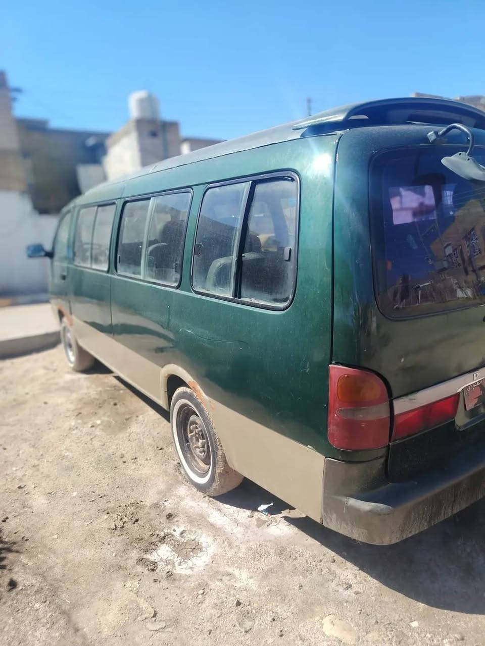 السلام عليكم كية بريحو شبوط للبيع موديل 2002
ڰير مكينه اكسن 
السيارة معمرة 
للمعلومات اكثر الاتصال على هذا الرقم 
***********
