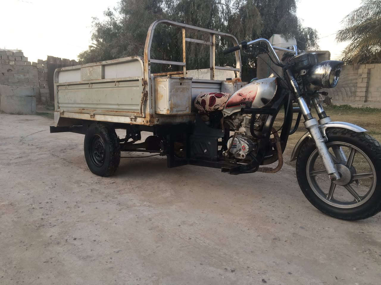 ستوته صقر للبيع كامله مابيها اي نقص مكانها ابو غريب ***********
