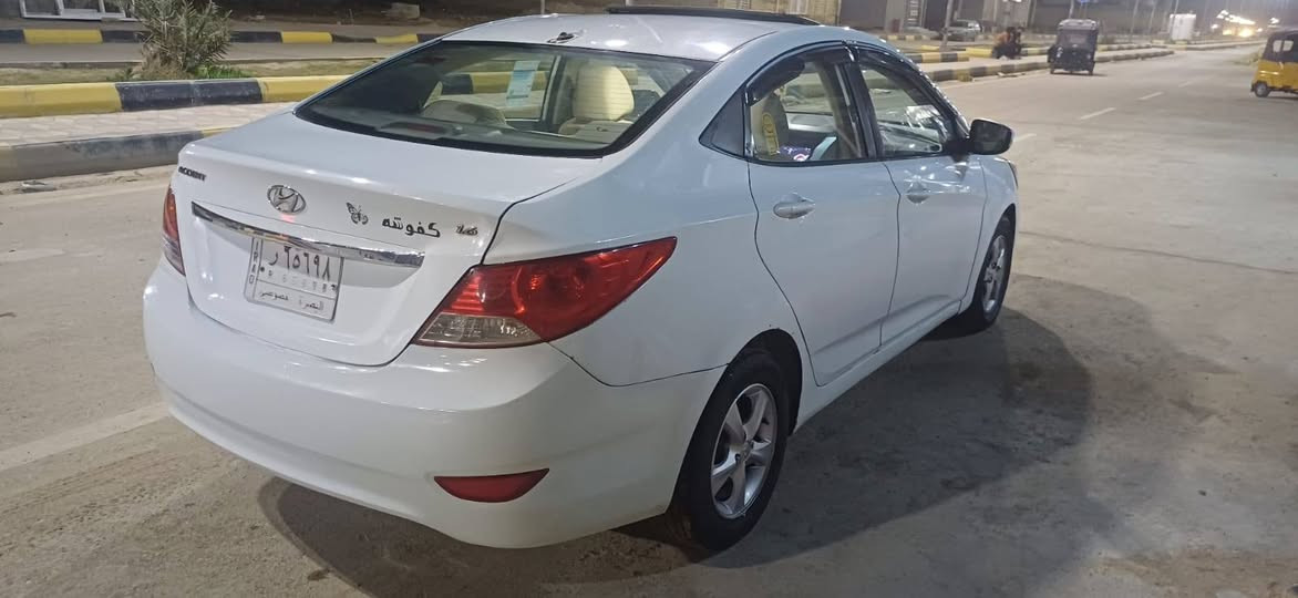 السلام عليكم أكسنت 2015 خليجي  مكفوله من الضربه والتبديل فقط رش خليجي فول مواصفات شاشه كامره تحكم استيرن كامل فتحه ويل كب السعر 90 وبيها مجال مكاني ذي قار قضاء النصر للاستفسار الاتصال 
***********
***********
