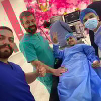 تم إجراء عملية طارئة لطفل يبلغ 12 سنة يعاني من ألم حاد في الخصـ ية الي...