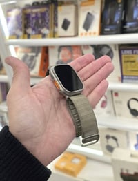 ساعه ابل الترا جيل الثاني بطاريه ٩٨ حجم ٤٩ ملحقات كاملة السعر ٦٥٠ الف ...